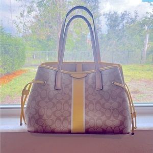 Medium used coach shoulder bag